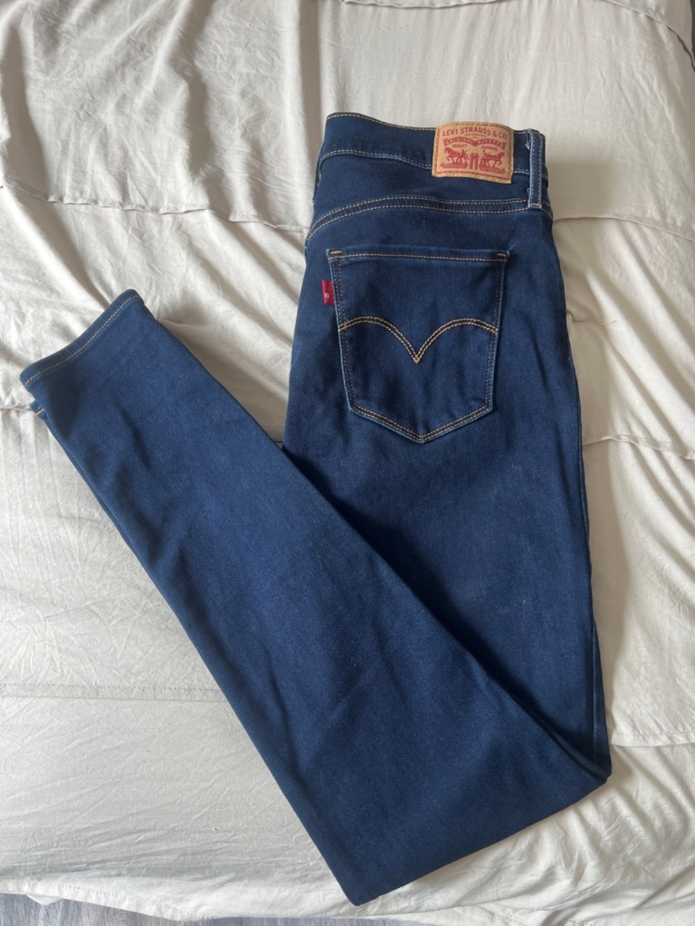 Levi's 720 High-Rise Skinny Jeans
